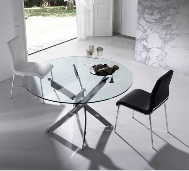 Mesa comedor vidrio y 4 sillas de segunda mano por 190 € en Granada ... Mesa comedor vidrio y 4 sillas de segunda mano por 190 € en Granada ...