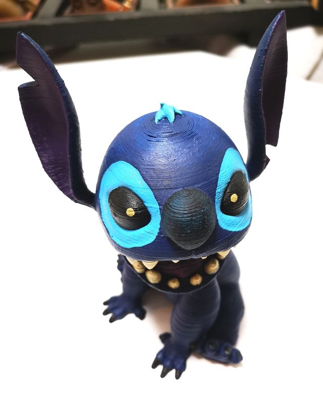 Stitch pintado a mano