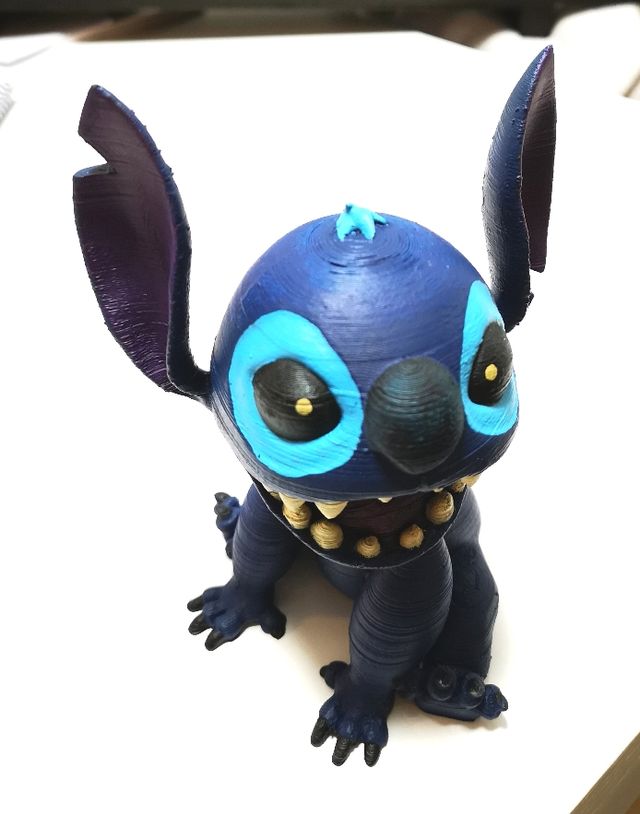 Stitch pintado a mano