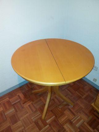 Mesa comedor redonda de segunda mano en Madrid en WALLAPOP Mesa comedor redonda de segunda mano en Madrid en WALLAPOP
