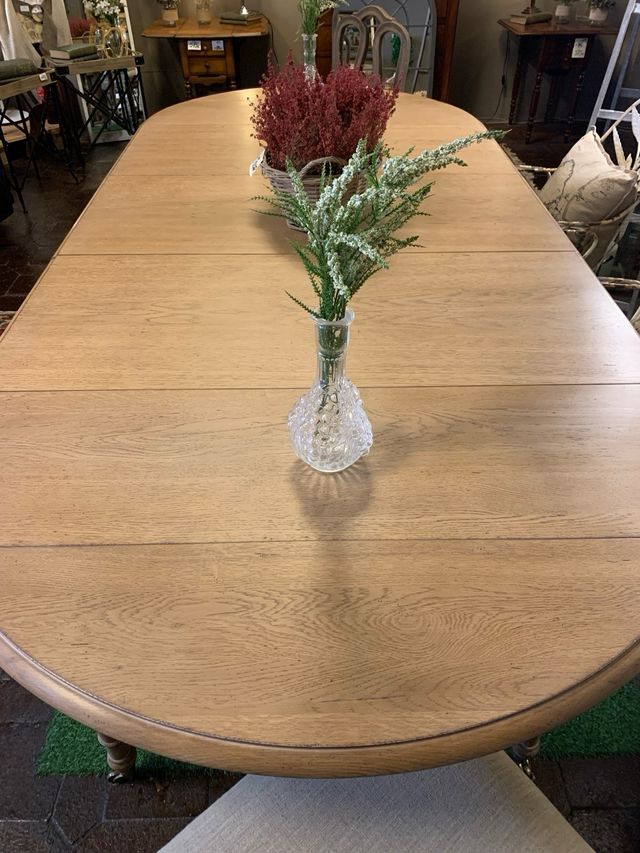 MESA DE COMEDOR A MEDIDA