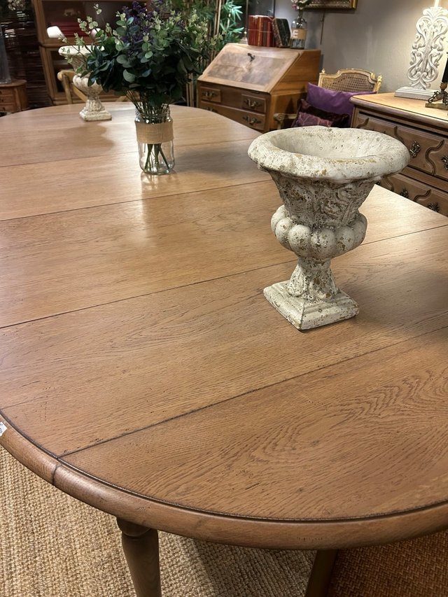 MESA DE COMEDOR A MEDIDA