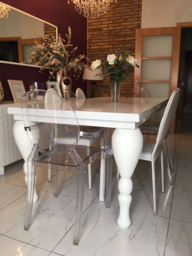 MESA BLANCA COMEDOR de segunda mano por 250 € en Valencia en WALLAPOP MESA BLANCA COMEDOR de segunda mano por 250 € en Valencia en WALLAPOP
