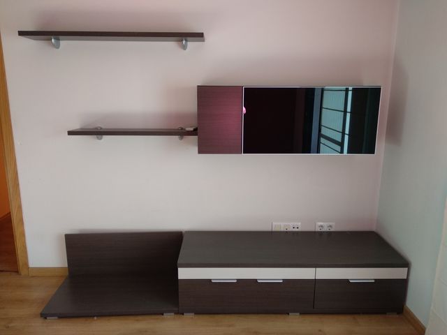 Mueble de comedor con vitrina y 2 estanterías de segunda mano por ... Mueble de comedor con vitrina y 2 estanterías de segunda mano por ...