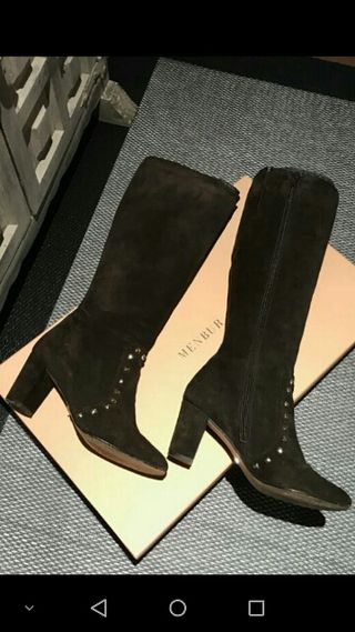 BOTAS ALTAS MENBUR de segunda mano por 20 EUR en Alcalá de Henares en  WALLAPOP