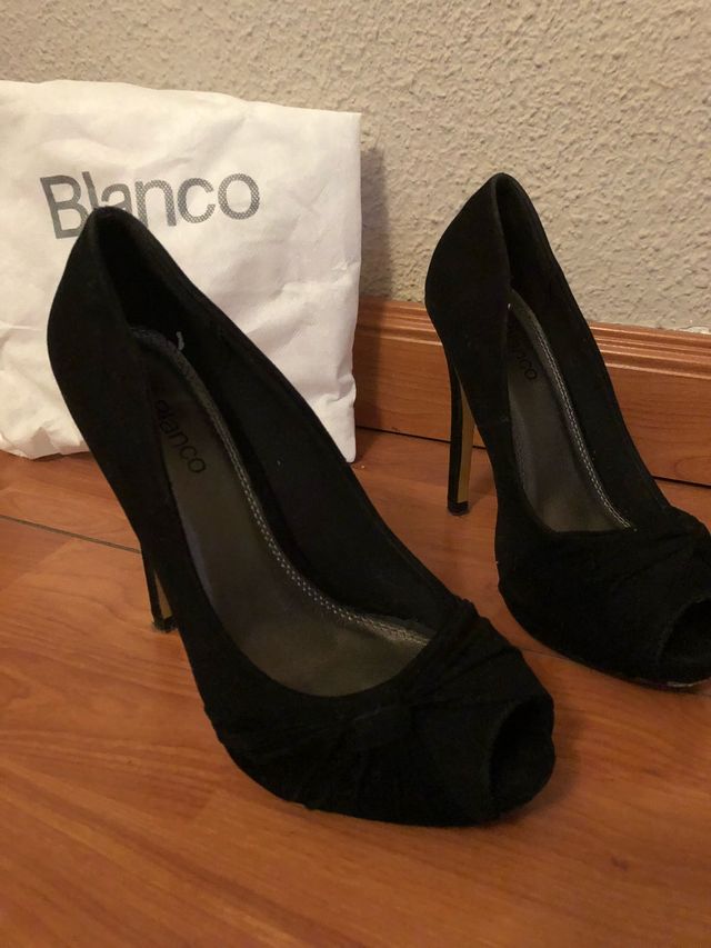  Zapatos negros Peep Toe negros.