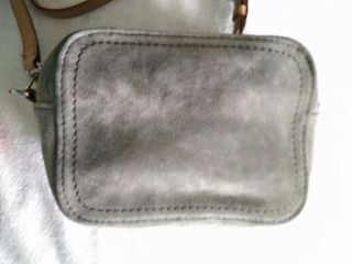 Bolso BIMBA Y LOLA serraje (piel). Auténtico de segunda mano por 52 EUR en  Melide en WALLAPOP