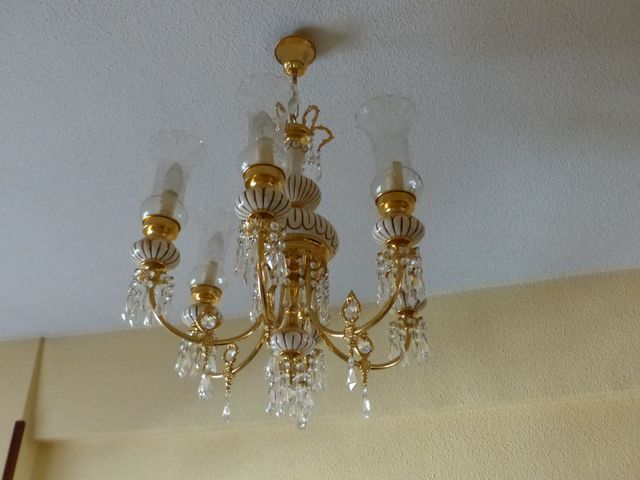 Lampada in porcellana e cristallo di rocca