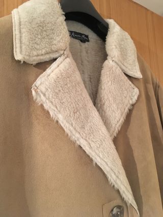 Abrigo Anna Mora. TM. de segunda mano por 20 EUR en Berga en WALLAPOP
