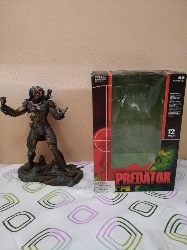 Figura NECA Predator.