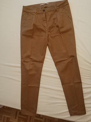 Pantalones Mujer | PantalóN Chino MarróN | Cortefiel \u003e Skywatchers Inn