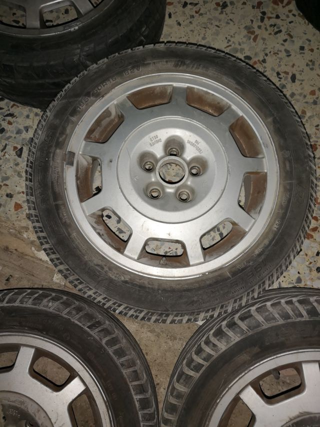 llantas en 15 volwaguen golf III 5 tornillo