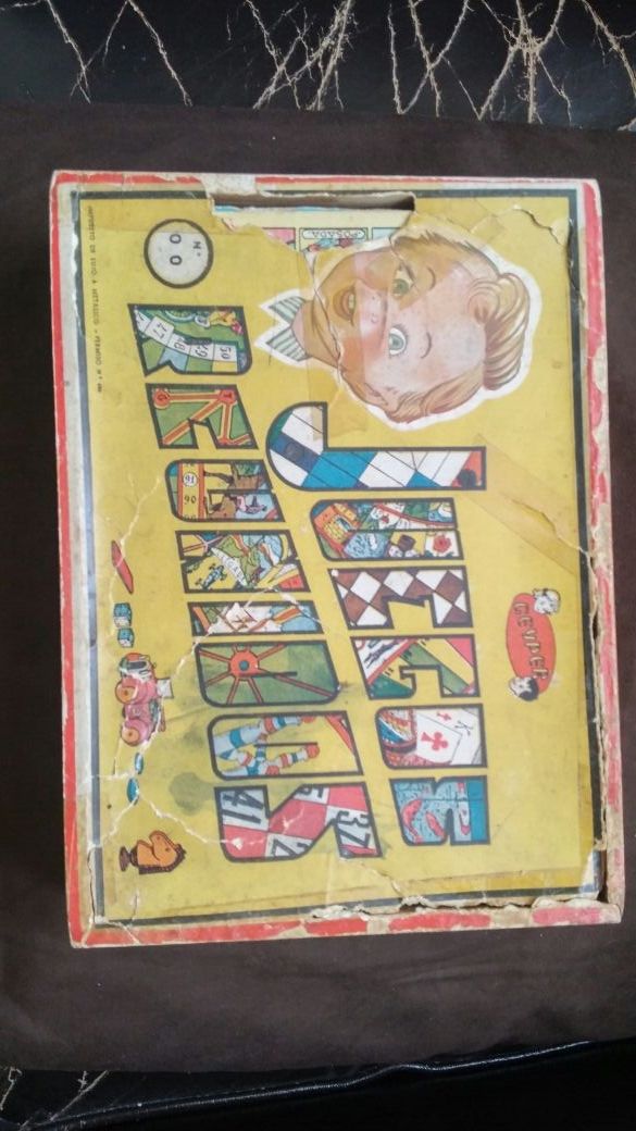 JUEGOS REUNIDOS GEYPER CAJA MADERA (año 1945)