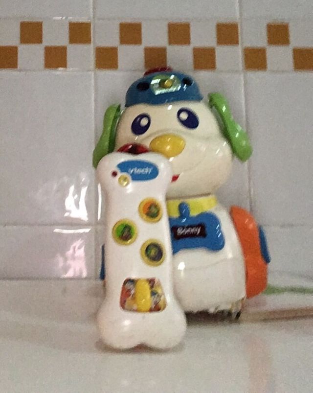 Perrito juguete, bebés