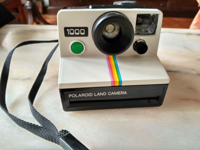 Cámara Polaroid 1000