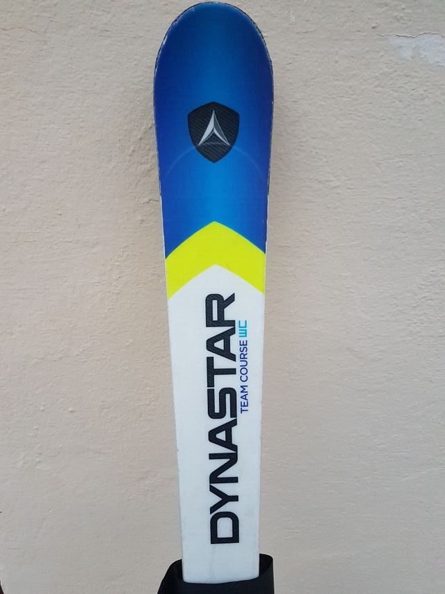 esquis marca dynastar de 1.58 cm