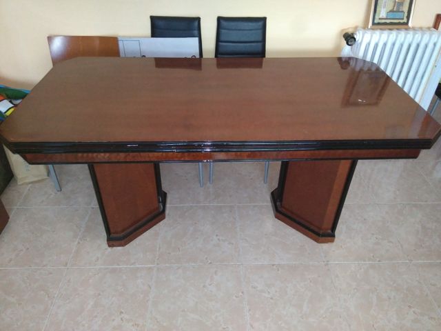 URGE Mesa comedor de segunda mano por 35 € en Valencia en WALLAPOP URGE Mesa comedor de segunda mano por 35 € en Valencia en WALLAPOP