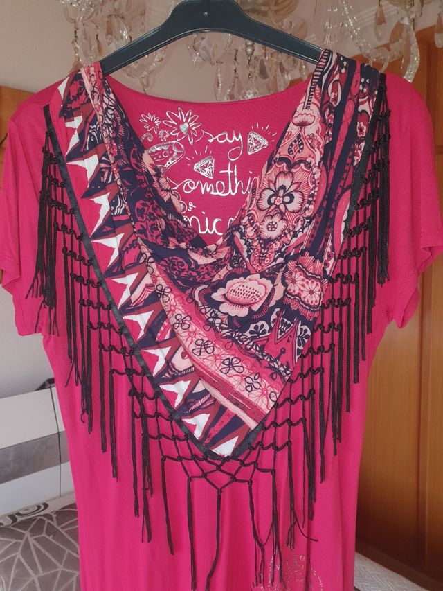 Camiseta desigual mujer T. M granate
