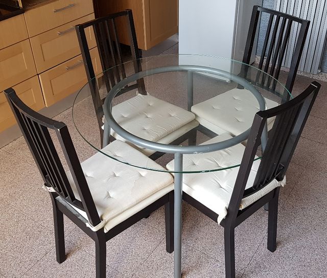 Mesa cocina cristal redonda de segunda mano por 150 € en Zaragoza en ... Mesa cocina cristal redonda de segunda mano por 150 € en Zaragoza en ...