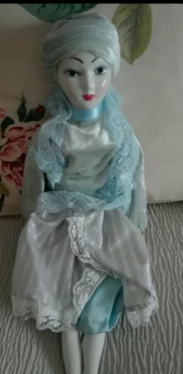 Muñeca de Porcelana Inglesa RAMÓN INGLÉS