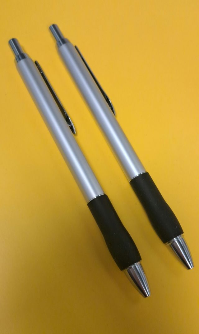 2 BOLIGRAFOS MESSMER