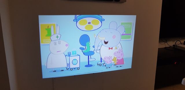 cambio proyector Led 2400 Lumenes por tv smart tv