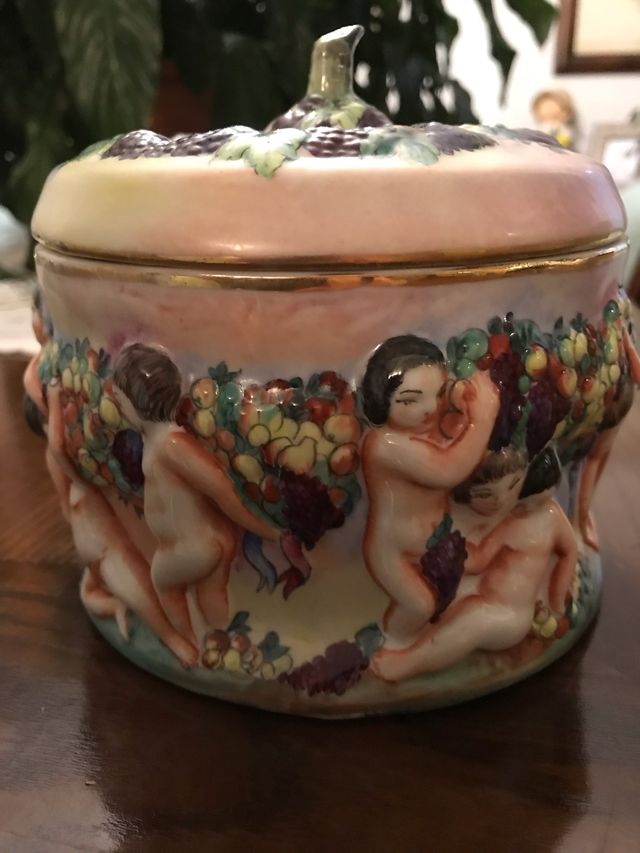 Caja bombonera antigua