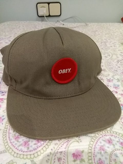 Gorra Obey Original sin usar