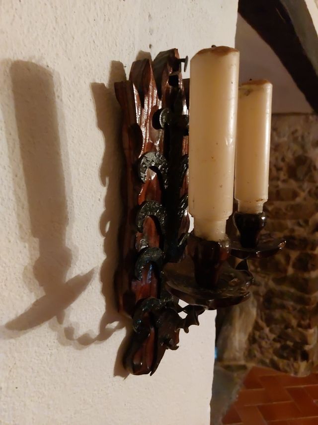 Candelobre pared / candelabros paret
