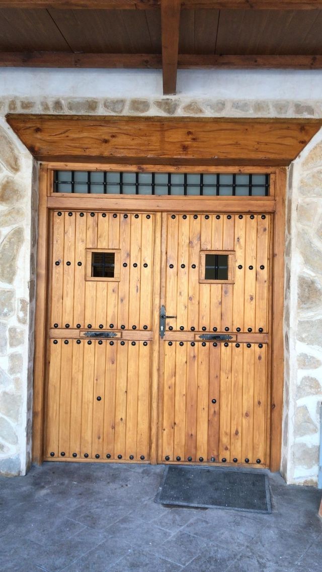 mobili rustici su misura