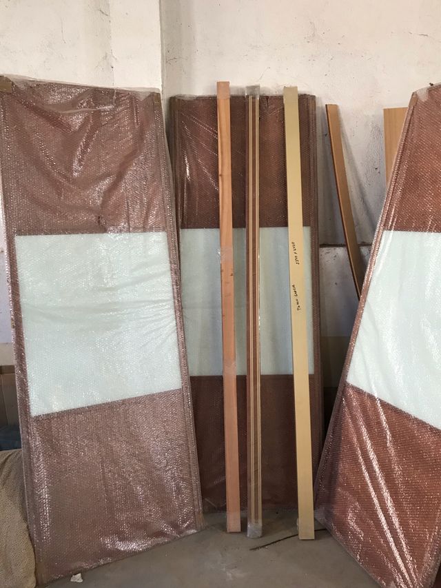 Frente de armario cerezo de segunda mano por 249 € en Alcalá de Henares