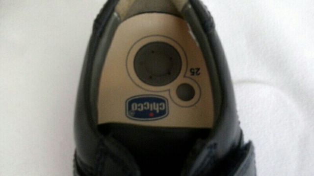 Zapatos niña Chicco t 25 nuevos