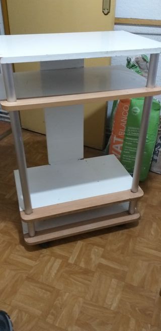 Mesa auxiliar cocina de segunda mano en Madrid en WALLAPOP Mesa auxiliar cocina de segunda mano en Madrid en WALLAPOP