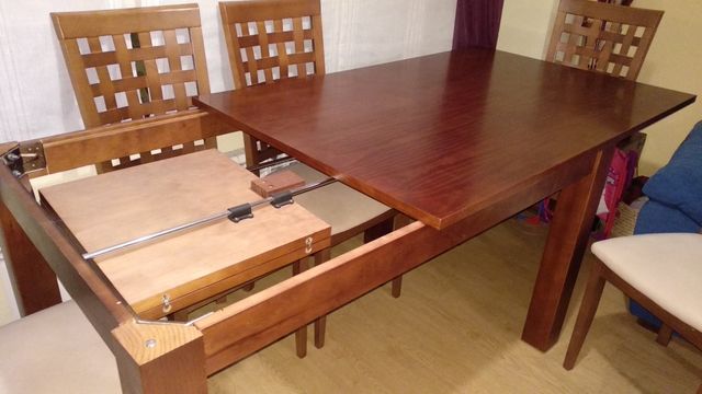 Mesa comedor pino macizo. Mesa comedor pino macizo.