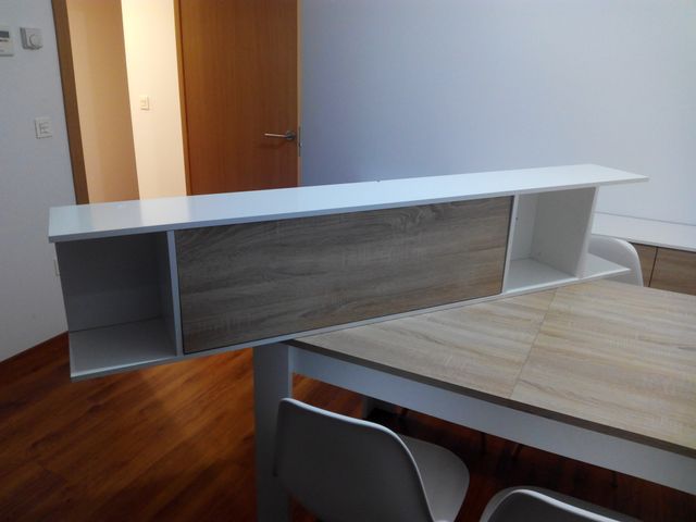 armario colgar pared