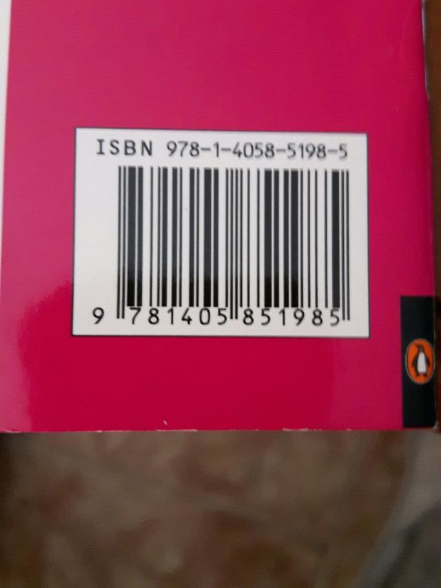 Newspaper Chase. John Escott.