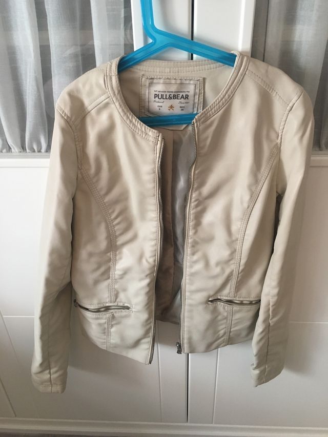 Cazadora beis PULL&BEAR