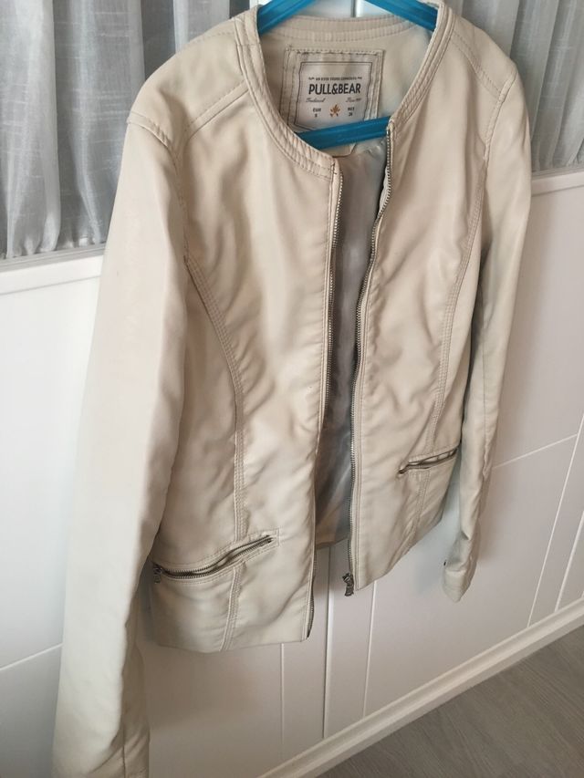 Cazadora beis PULL&BEAR