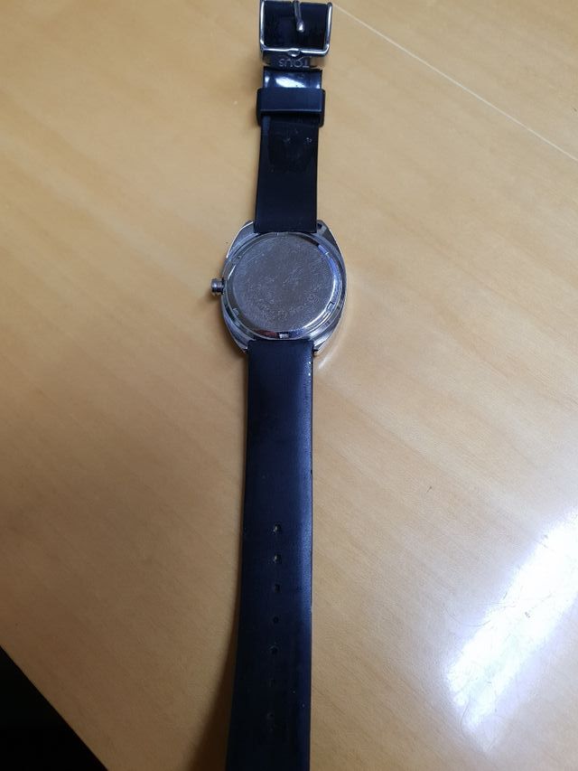Reloj negro Tous