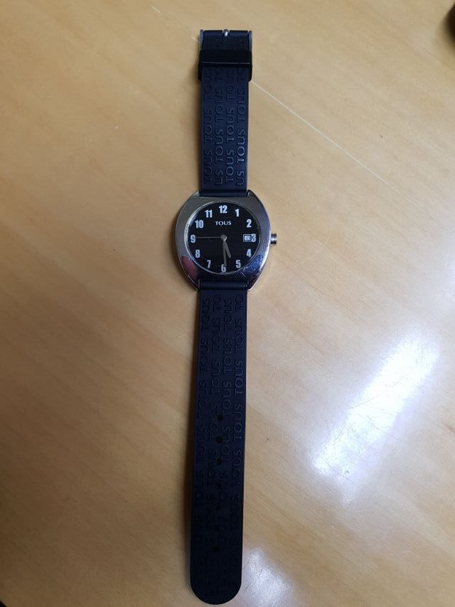 Reloj negro Tous