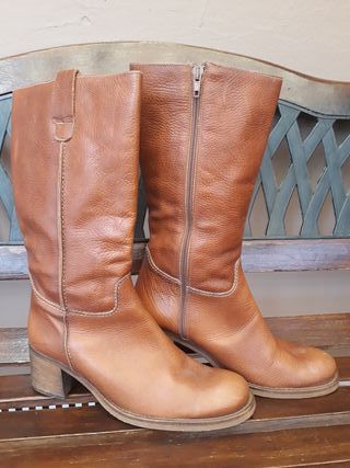 Botas mujer piel Patricia Miller de segunda mano por 30 EUR en Coria del  Río en WALLAPOP