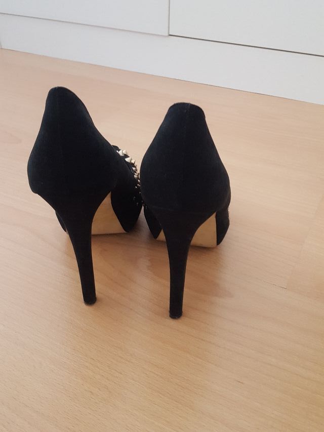 zapatos tacón blanco