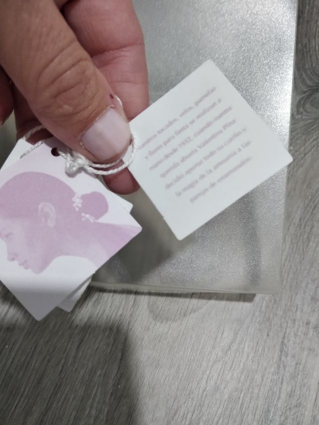 Tiara realizada a mano