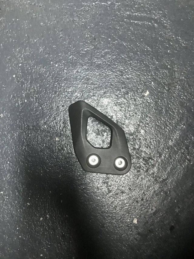 Embellecedor estribo R1200GS