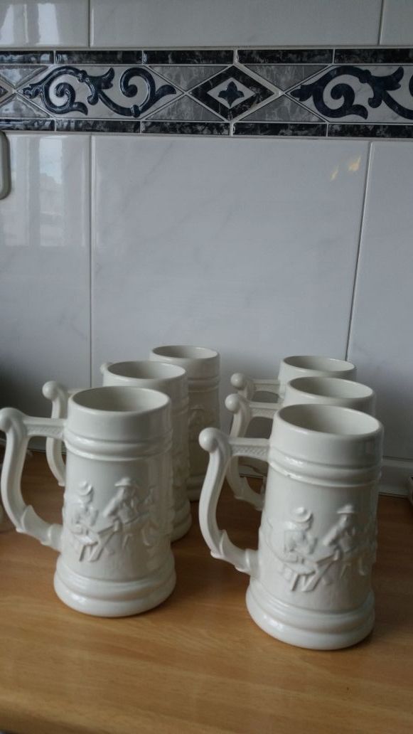 Juego de jarras de cerveza