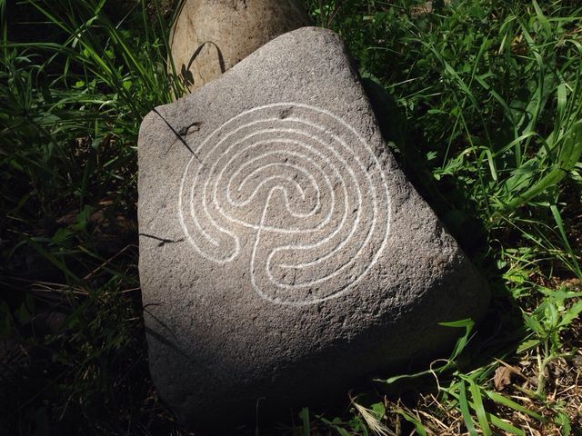 Replica petroglifos Laberinto