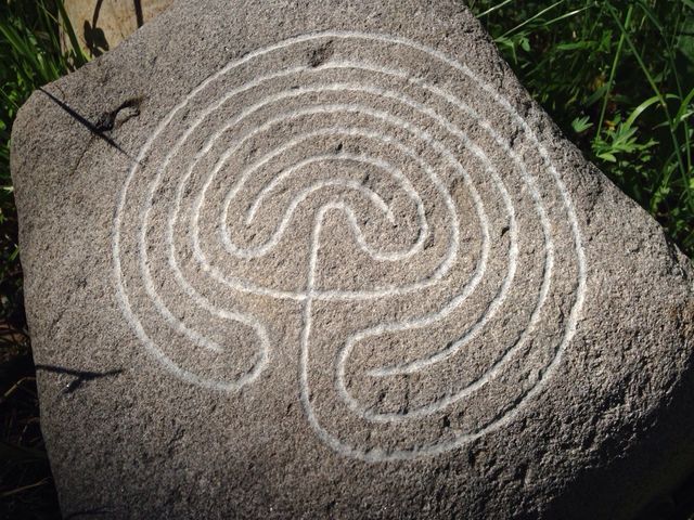 Replica petroglifos Laberinto