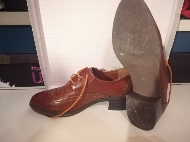 Zapatos marrones de vestir