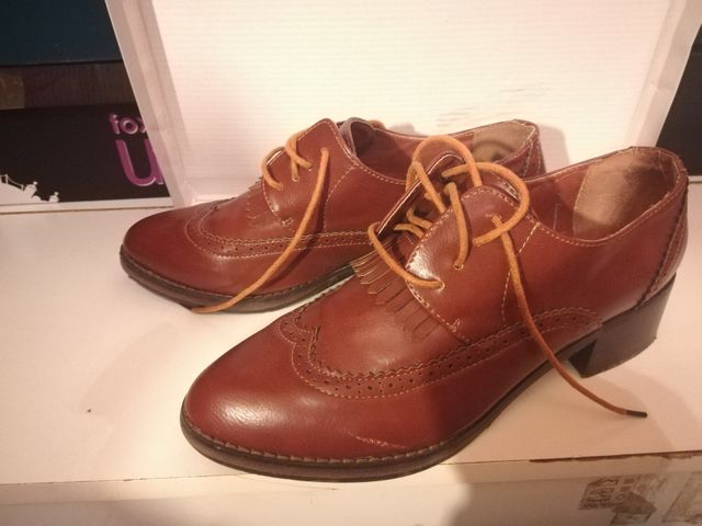 Zapatos marrones de vestir