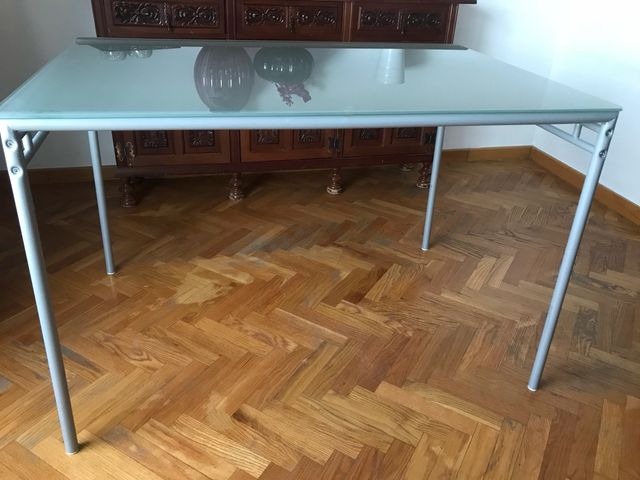 Mesa de comedor o cocina LAVER de Ikea de segunda mano por 22 € en ... Mesa de comedor o cocina LAVER de Ikea de segunda mano por 22 € en ...